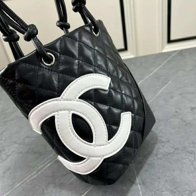 chanel aaa qualite sac a main  pour femme s_11b31043